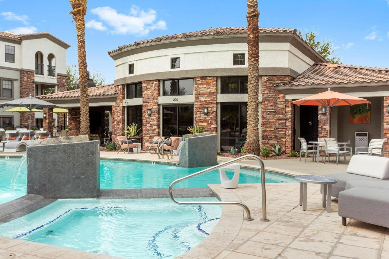 Cozysuites Glendale By The Stadium With Pool 05 외부 사진