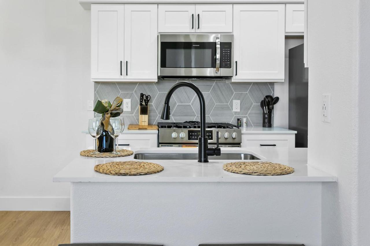 Cozysuites Glendale By The Stadium With Pool 05 외부 사진